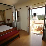 Guest house Paz E Natureza 3*